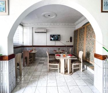 Mallam Hotel | Hill View Hotel McCarthy Hills