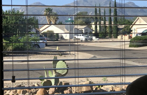 Sierra Vista House | Hill’s Old West Retreat