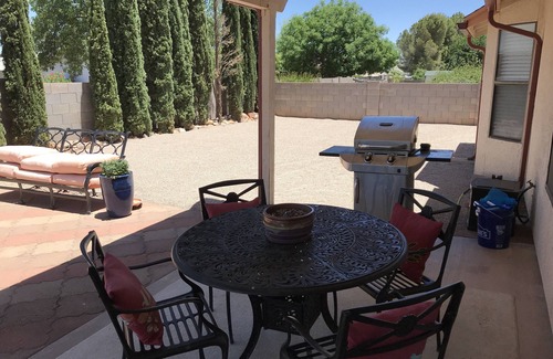 Sierra Vista House | Hill’s Old West Retreat