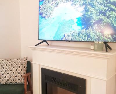 Kissvabhegy Apartment | Hillside Apartment with AC & heating in Grande Maison