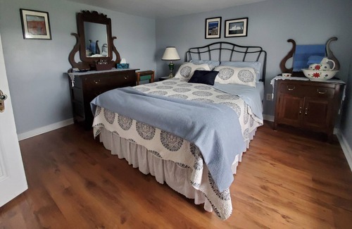 Twillingate Bed & Breakfast | Hillside B&B