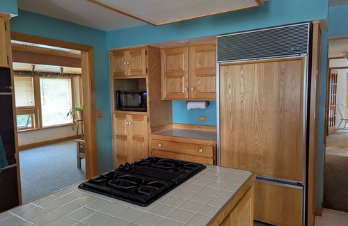 Hillside House | Hillside Getaway - Private Ranch Stay Near Westcliffe, CO