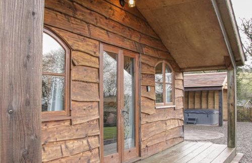 Farden House | Hillside Lodge