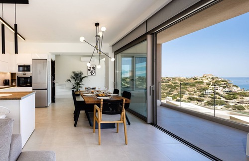 Lygaria Villa | Hillside luxury villa overlooking & walking distance to Ligaria beach