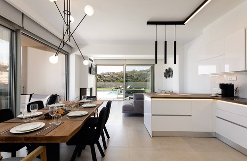 Lygaria Villa | Hillside luxury villa overlooking & walking distance to Ligaria beach