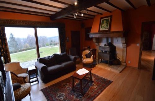 Lierneux House | Hillside Retreat with Pond