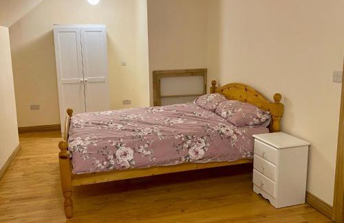 Letterkenny Apartment | Hillside Studio Apartments