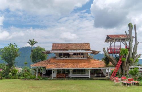 Lembang Villa | Hilltop Camp by TwoSpaces, Lembang