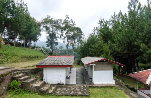 Lembang Villa | Hilltop Camp by TwoSpaces, Lembang
