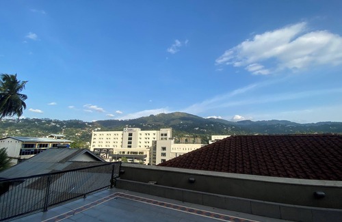Kandy House | Hilltop Charm: 5BR Villa
