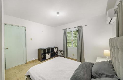 Florencio House | Hilltop Getaway with Huge Terrace