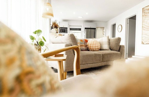 Binalong Bay House | Hilltop Hideaway ~ Bay of Fires