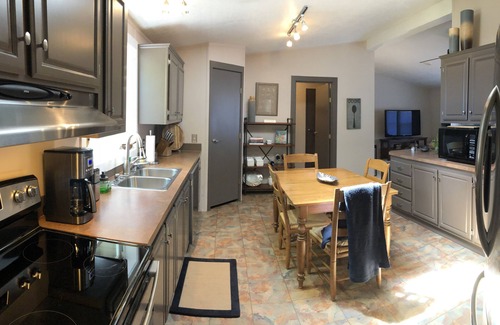 Cottage Grove House | Hilltop Paradise, just minutes from town!