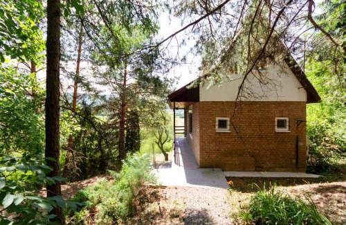 Recsk Apartment | Hilltop Wellness Haven W AC & Jacuzzi by NW