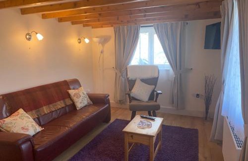 Drimoleague House | Hillview Cottage