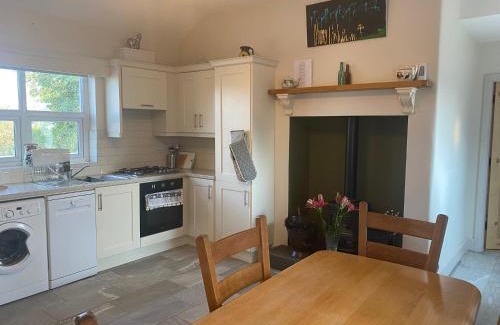 Drimoleague House | Hillview Cottage