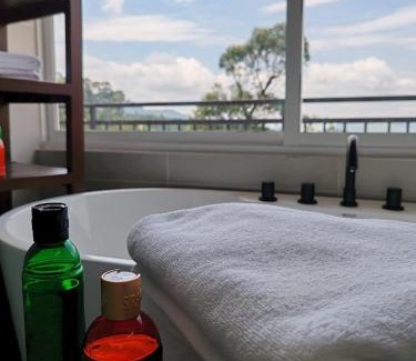 Hanguranketha Resort | Hillwood Resort & Restaurant