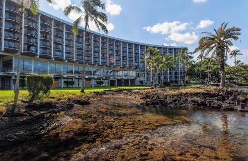 Hilo Hotel | Hilo Hawaiian Hotel, Trademark Collection by Wyndham