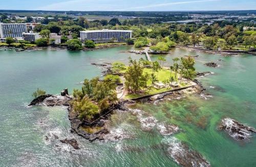 Hilo Hotel | Hilo Hawaiian Hotel, Trademark Collection by Wyndham