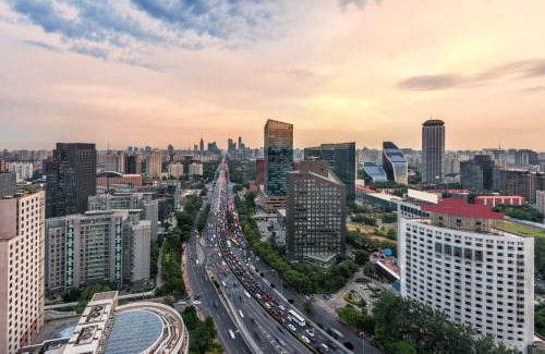 Yansha Hotel | Hilton Beijing - Close to Capital Airport Express Subway & Liangma River located in the Embassy area