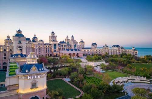 Jinzhou District Resort | Hilton Dalian Golden Pebble Beach Resort