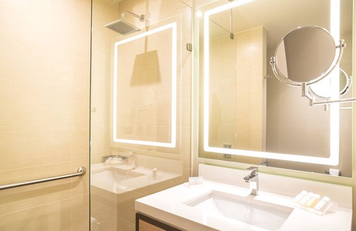 Calle 26 Hotel | Hilton Garden Inn Bogota Airport