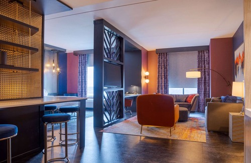 Monaca Hotel | Hilton Garden Inn Pittsburgh Area Beaver Valley, PA