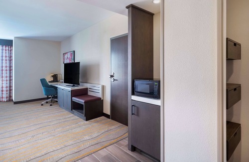 Westmont Hotel | Hilton Garden Inn Pomona Chino