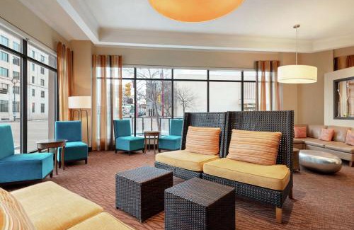 Saskatoon Downtown Hotel | Hilton Garden Inn Saskatoon Downtown