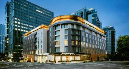 Northwest Bellevue Hotel | Hilton Garden Inn Seattle Bellevue Downtown, WA