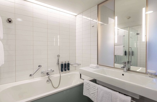 Aviapolis Hotel | Hilton Helsinki Airport
