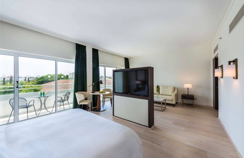 Egkomi Hotel | Hilton Nicosia
