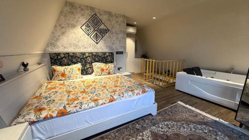 Almora Hotel | Himadvaya- The Himalayan Prism