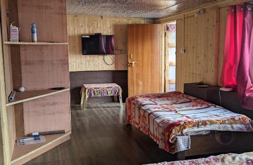 Jubbal House | Himalayan Gypsie homestay