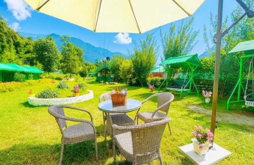 Sasaram Hotel | Himalayan River Resort, Manali- #riverside #private parking #scenic river & mountain view #open cafe # spacious room #big garden with campfire