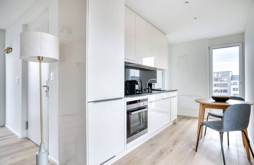 Sihlfeld Apartment | Hip Wiedikon 2.0 Room w/Storage & W/D, 3 min to Market, by Blueground