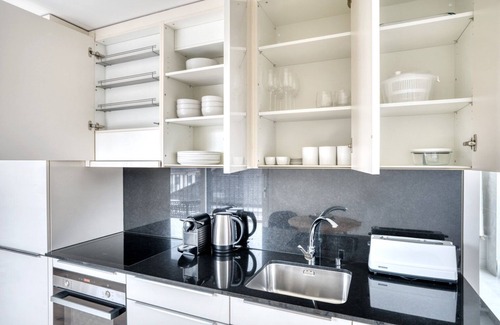 Sihlfeld Apartment | Hip Wiedikon 2.0 Room w/Storage & W/D, 3 min to Market, by Blueground
