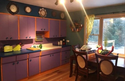 Nelson House | Hippy ranch in Nelsonn