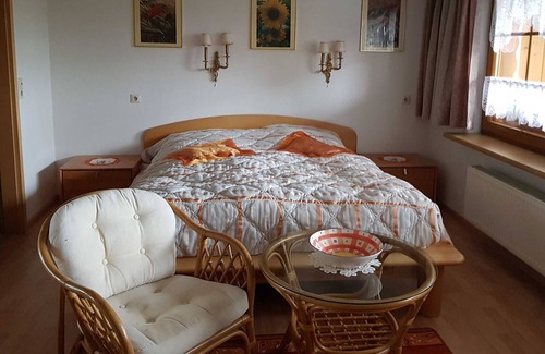 Breitnau Apartment | Hirschenhof - Ravenna Gorge