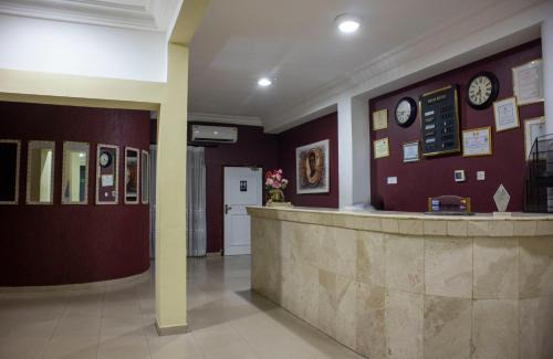 Teshie Hotel | His Majesty's Hotel and Apartments