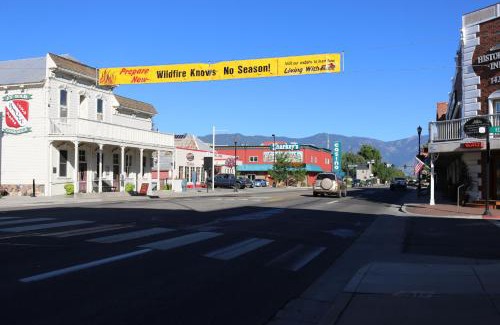 Gardnerville Hotel | Historian Inn