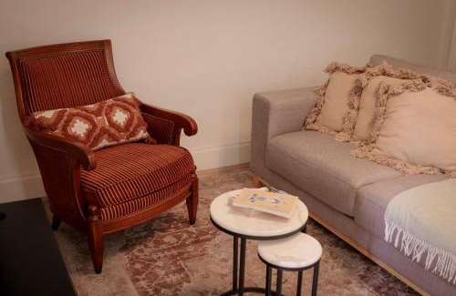 Coburg House | Historic 2 bedroom home in Coburg by Short & Long Stays