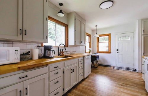 North End House | Historic 2-bedroom home in Tacoma - Quiet escape close to everything