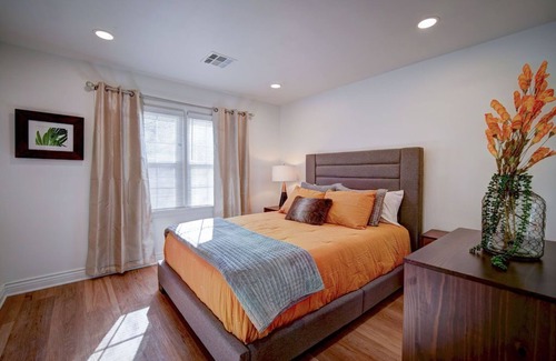 Woodward Apartment | Historic 6 Unit Fully Furnished /All Inclusive Apartment Building