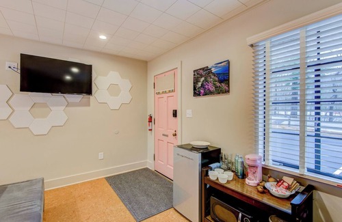 Boone Hotel | Historic Blue Ridge Tourist Court - The Whole Tourist Court