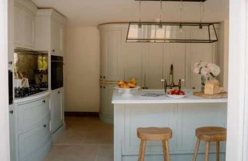Bunbury House | Historic building offers an inviting retreat with its charming blend of comfort and elegance.