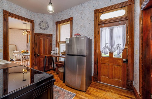 Chariton House | Historic Bungalow in Chariton, Sleeps 5, Pets Ok, Single Level