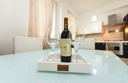 Monterotondo Apartment | [Historic Center, steps from Rome] Cozy Apartment with Suite