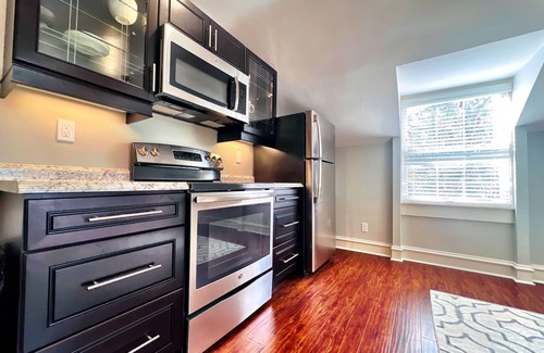 Shadyside House | Historic Charm @ Prime Location