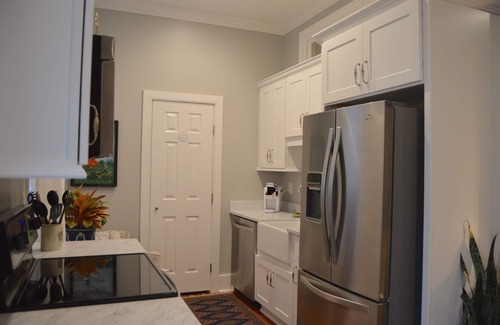 Downtown Charleston Apartment | Historic District Downtown 344 & A Half On King Street